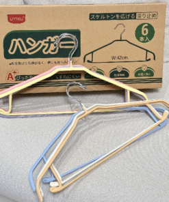 UK-766425 UYIKU Móc treo quần áo chống trượt, không để lại vết hằn 6 chiếc/bộ